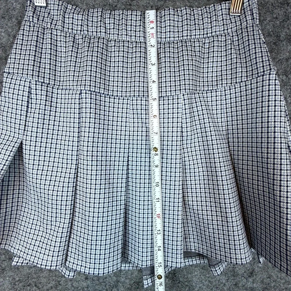 Olive & Oak Tennis Mini Skirt Womens Medium White Blue Plaid Pleated Academia - Picture 3 of 5